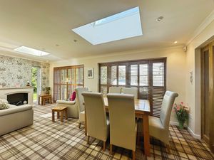 Dining- click for photo gallery